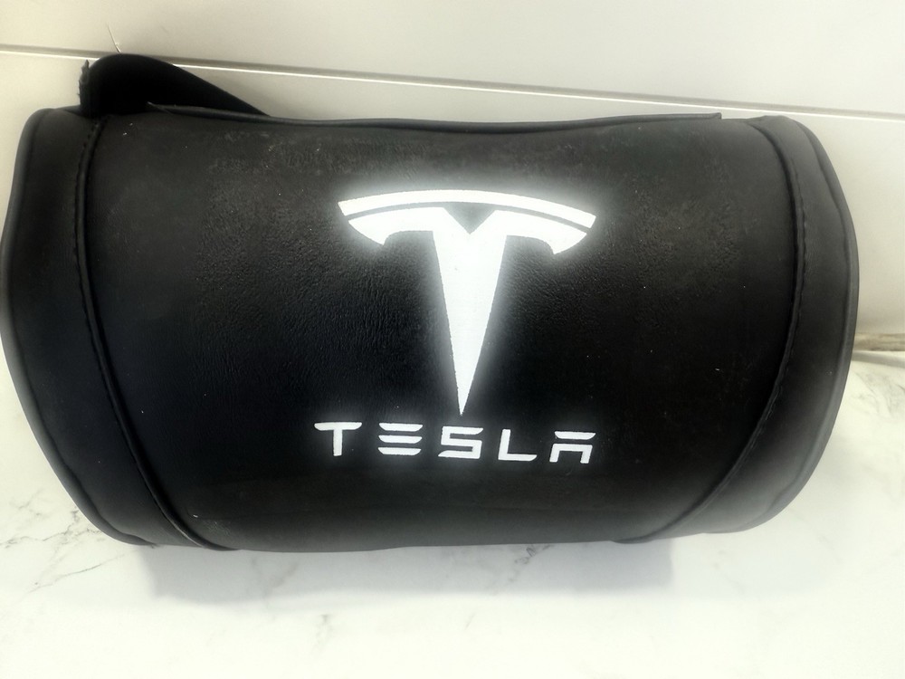 Tesla Headrest Pillow – StarFire Leather Neck Support, Black #175