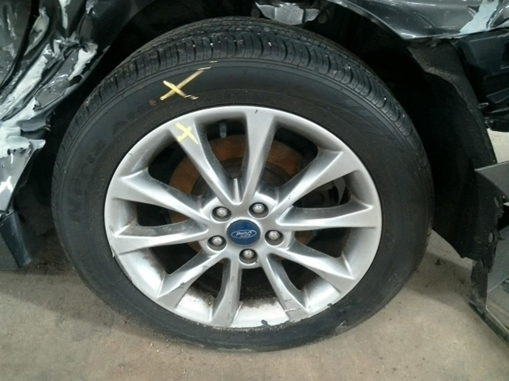 FUSION 2017 High Mounted Stop Light 104884332