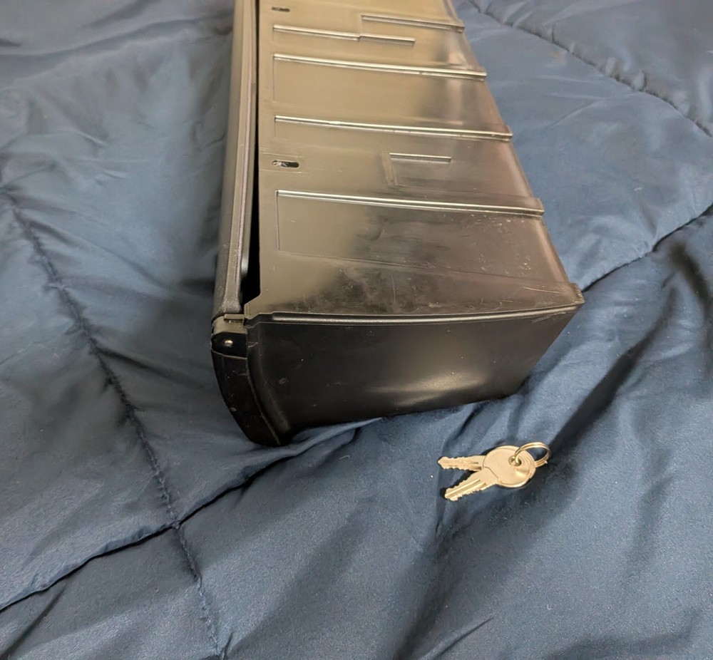 Classic Lockable Wall Mount Mailbox