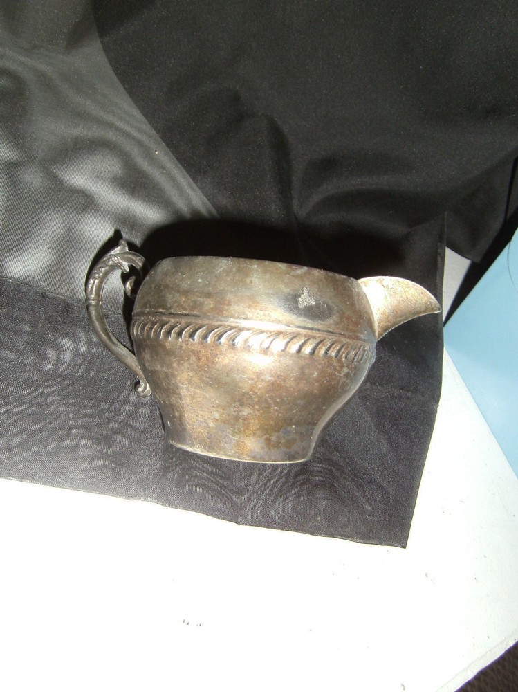 Silverplate creamers Scroll Design Sheridan? Beautiful Design Set of 2 different