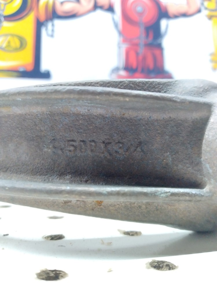 Mueller 4" x 3/4" Double Strap Service Saddle 4.50 - NOS