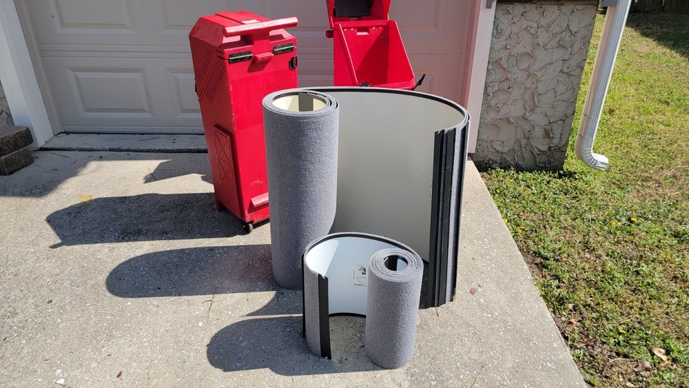 Nomadic Display Stand with Lights