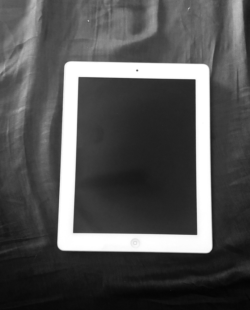 Apple iPad 6th Generation, 32GB