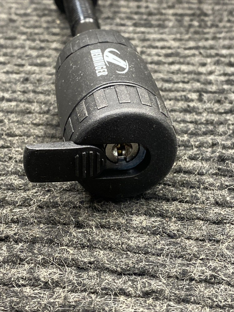 Heininger 1.25 in. Threaded Hitch Lock 6033