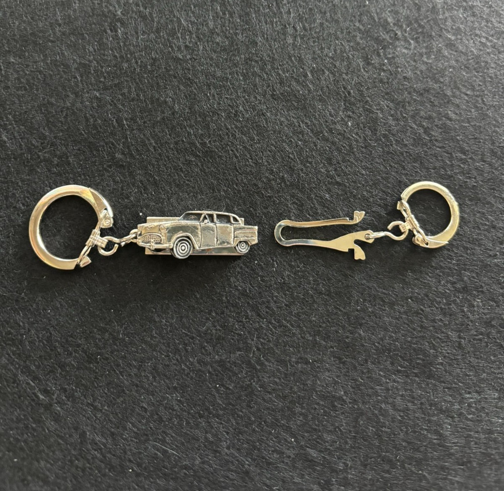 Vintage Car Pull Apart Keychain