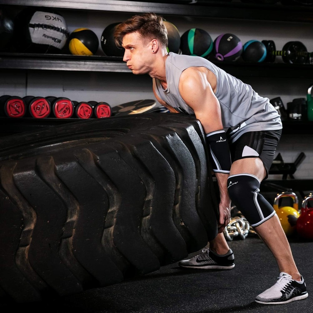 Breathable Black Knee Sleeves - 7mm Compression for Optimal Athletic Performance
