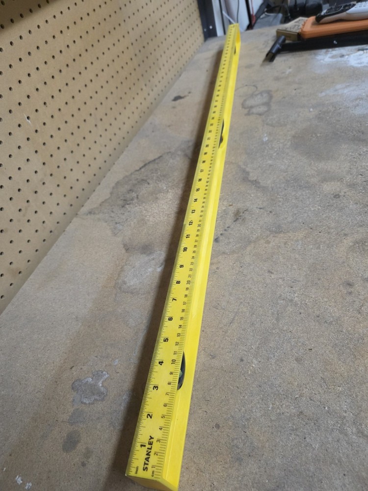 24" Stanley Level
