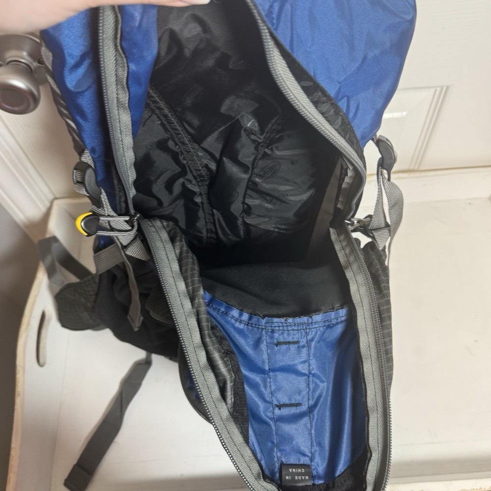 Camelbak Cloud Walker Hydration Hiking Backpack-Blue Grey Black - No Bladder