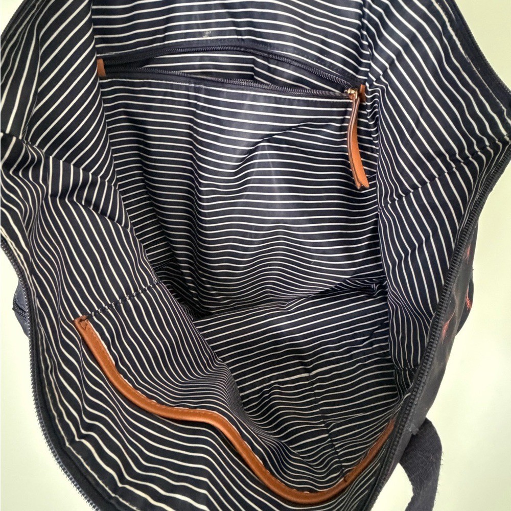 Stella & Dot Expandable Daytripper Bag, Navy with Red Arrows
