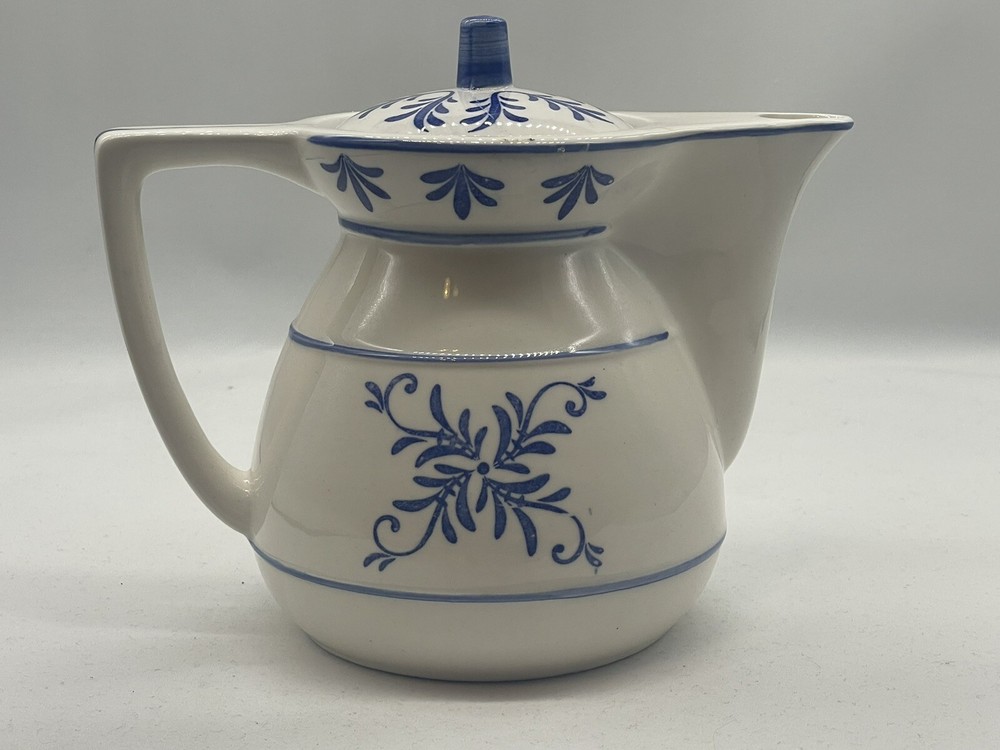 Royal Sealy Heritage Teapot