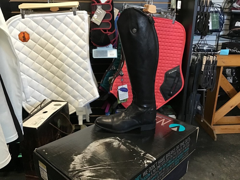 Auken Ravenna Field Boots