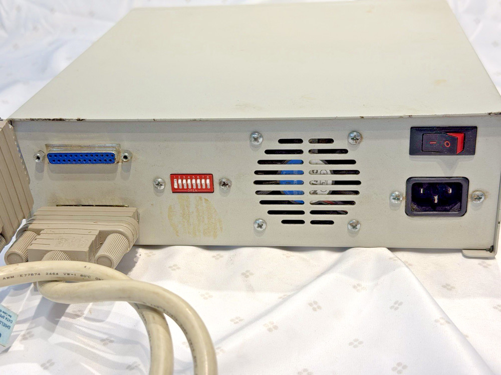 CMS STACK/3 External SCSI Hard Drive ST-138N for Apple Macintosh with SCSI cable