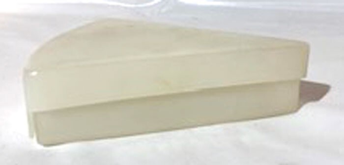 VINTAGE TRIANGULAR INDIVIDUAL 2 PC PIE SLICE CONTAINER DEKA PLASTICS #02 USA