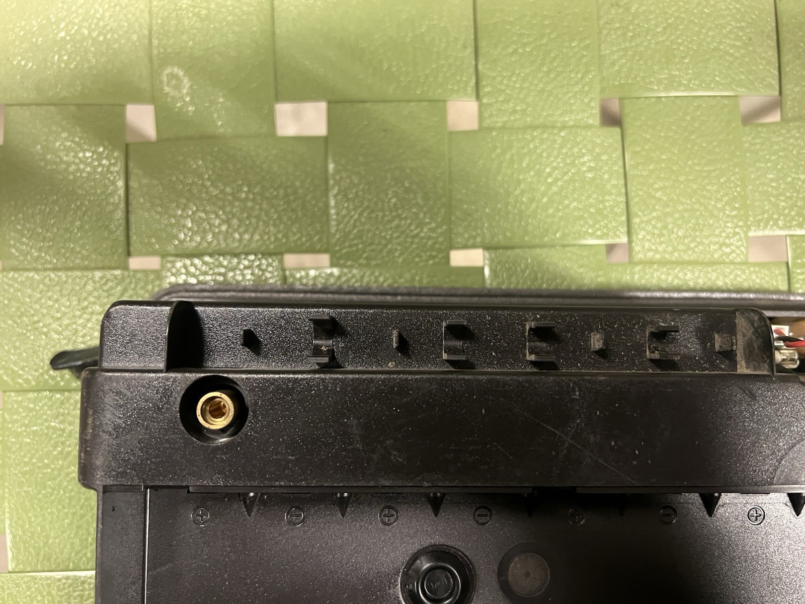 AEMC GROUND RESISTANCE TESTER 6470-B DOES NOT POWER ON