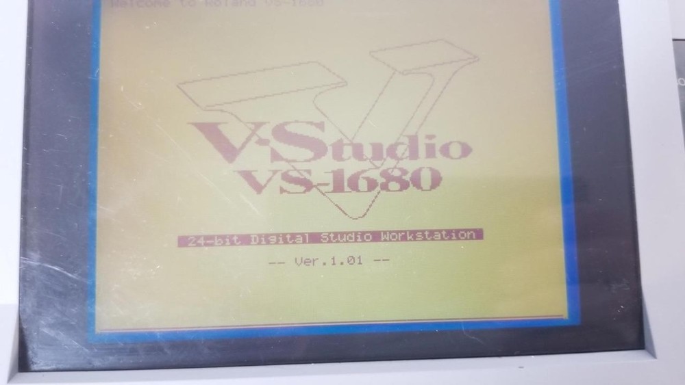 Roland VS-1680 24 Bit Digital Studio Workstation Multitrack Recorder