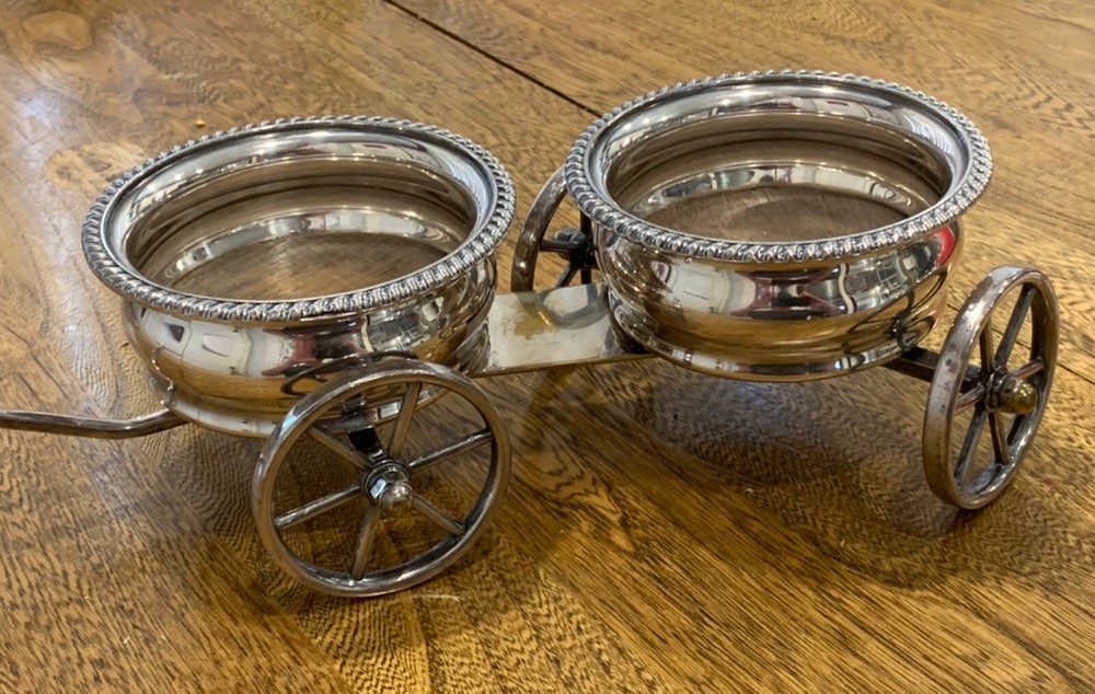 UNIQUE - Vintage Victoria Silverplate Wine Trolley Wagon