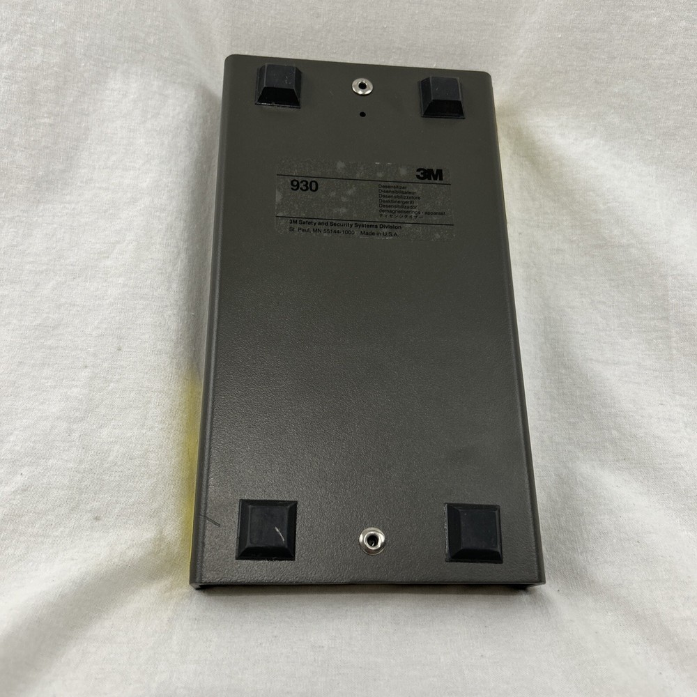 3M ELECTROMAGNETIC DESENSITIZER MODEL 930 Library Security Equipment