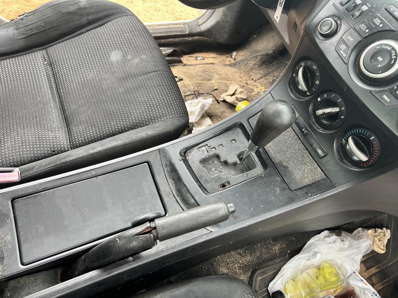 MAZDA 3 2012 Fuse Box Cabin 104831471