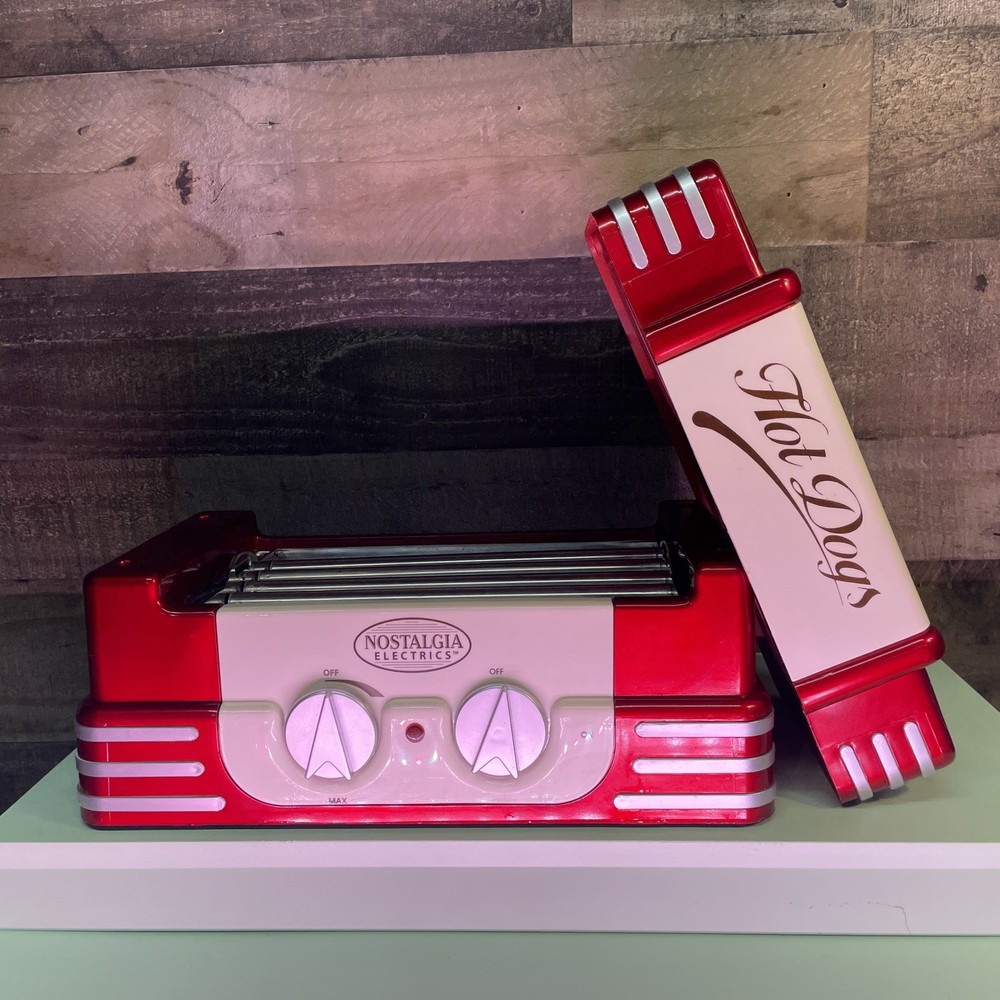 BNIB Nostalgia Electrics Retro 50’s Style Hot Dog Roller RHD-400 Column Pins
