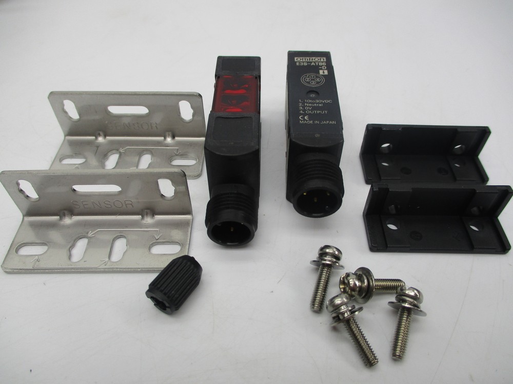 OMRON E3S-AT86 SENSOR NSNP