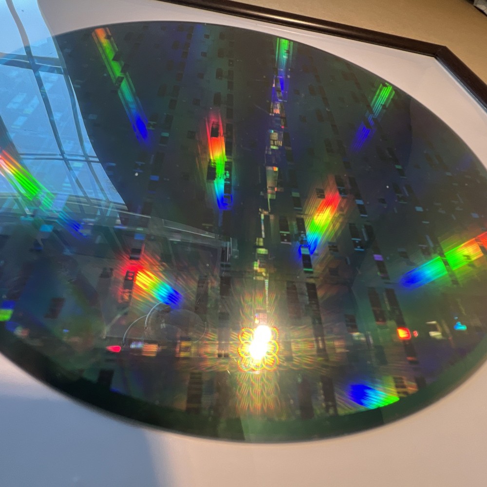 200mm Patterned Silicon Wafers semiconductors Art the Technology
