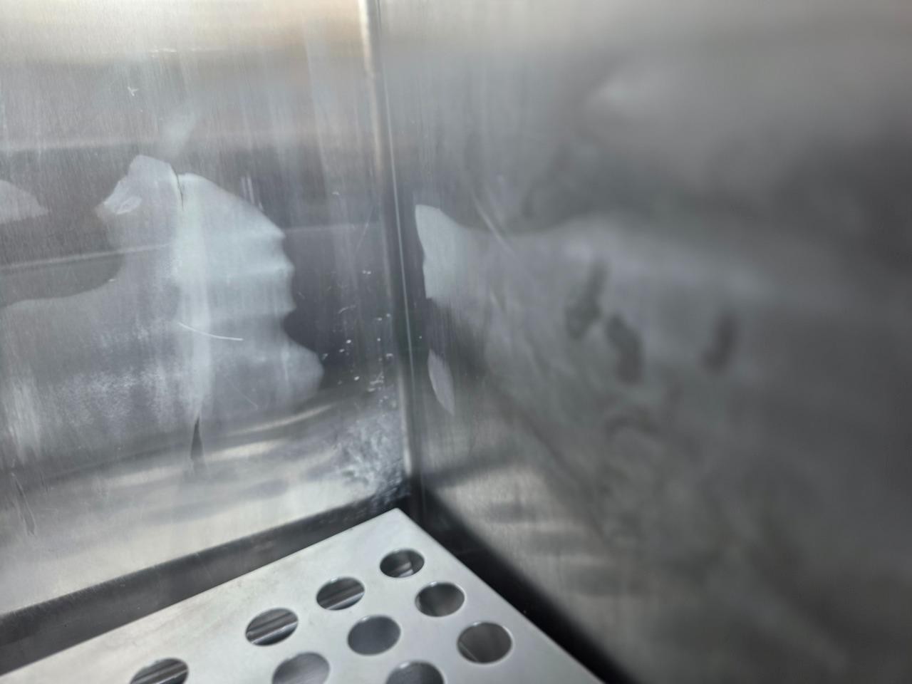 Silver King SKMAJ1 6 gal Refrigerated Milk Dispenser w/ 1 Valve 115 Volt Tested