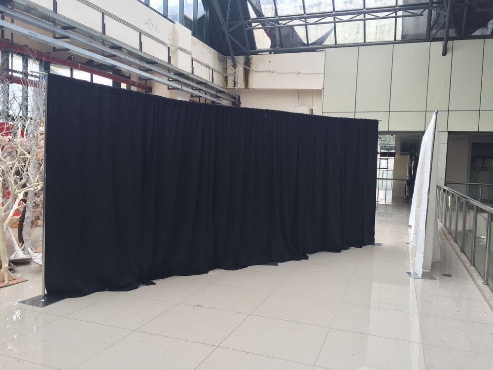 QUICK BACKDROP KIT 10 FT TALL x 10 FT - 50 FT WIDE PIPE WITH DRAPE(BLACK DRAPES)