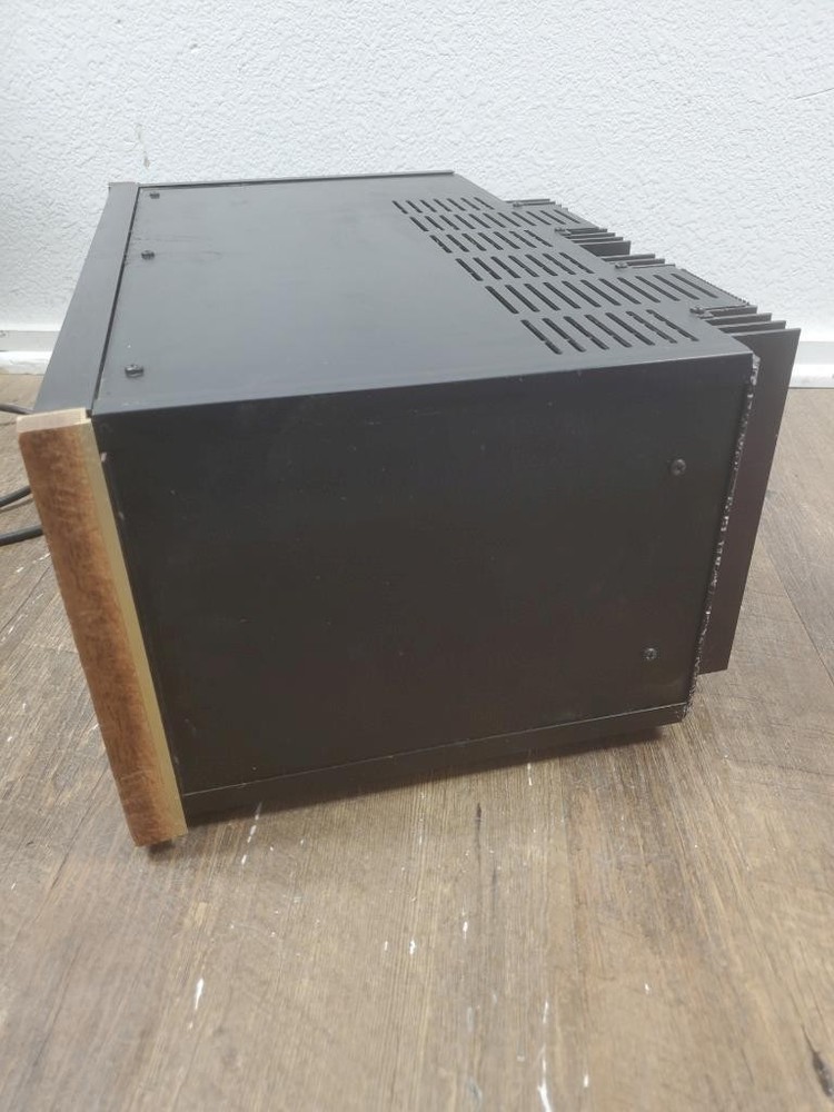 U89 ♻ Epicure Model One Amplifier Epicure Model 1 Power Amplifier ♻
