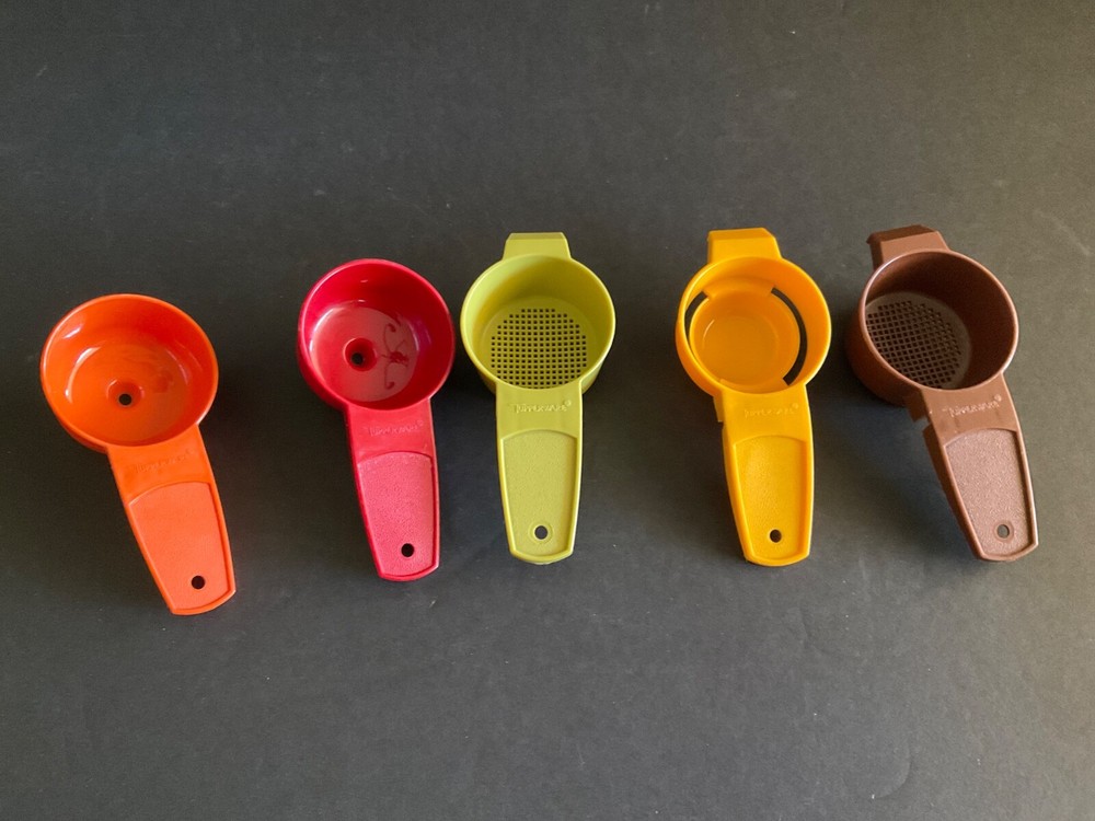 Tupperware Fall Colors Gadgets 2 sifter/strainers, egg separator, 2 funnels