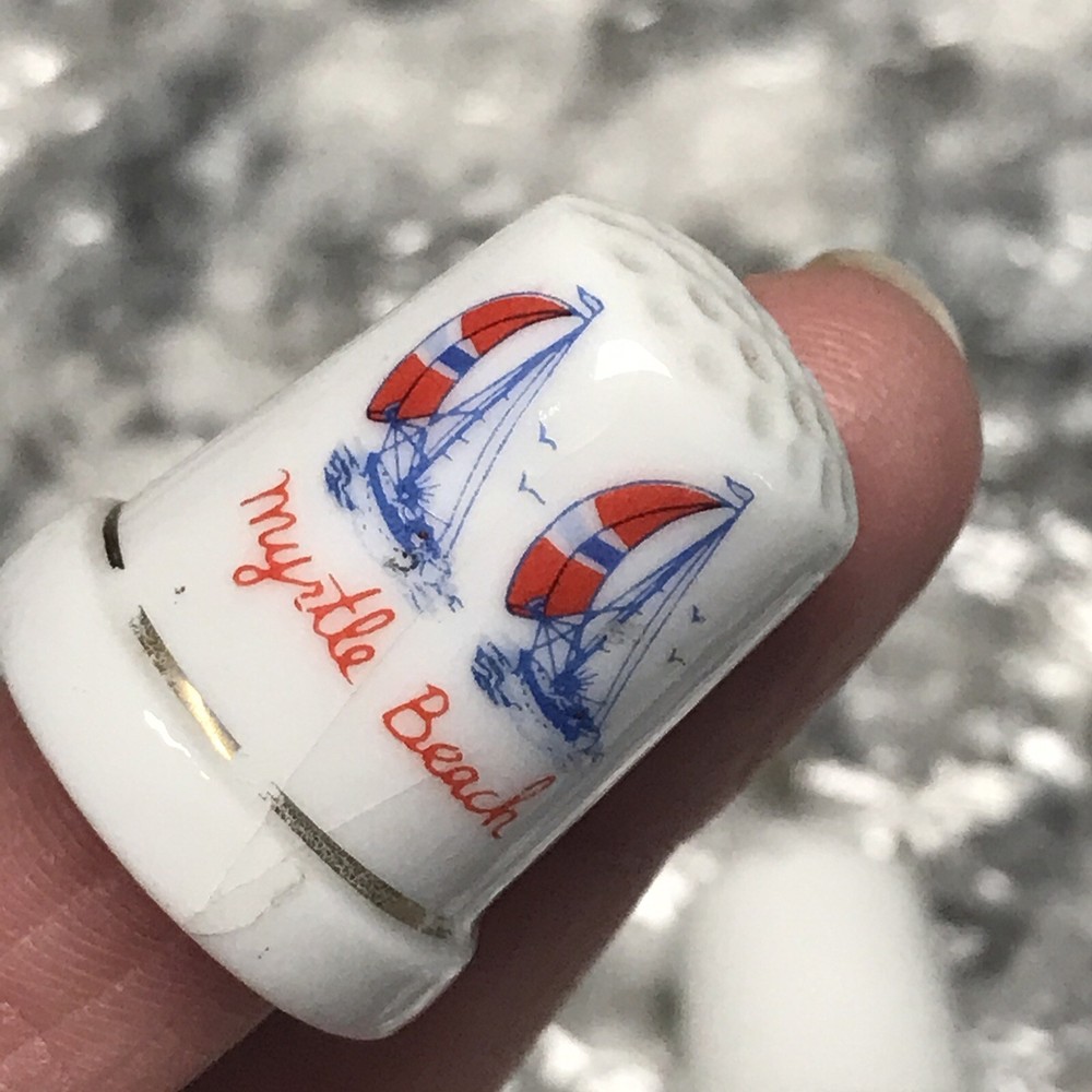 7 Assorted Porcelain Souvenir Thimbles Thimble
