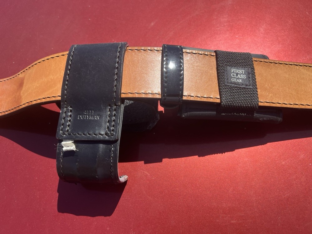 Black Leather Belt size 40, Holster & Medium Pouch