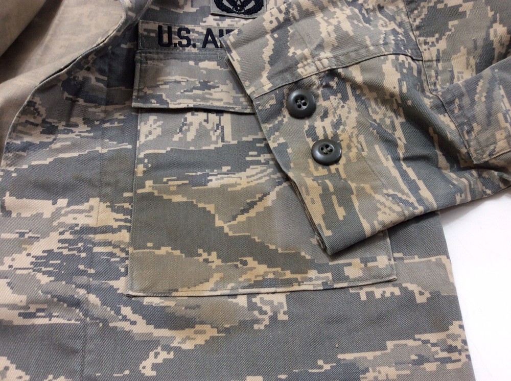 US Air Force Man’s Utility Coat Air Force Camouflage Pattern Size 40 Regular