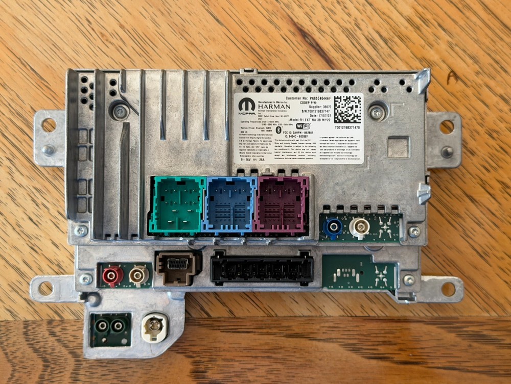 2019 - 2024 RAM 1500 2500 3500 12" Receiver UCONNECT 5  GPS RADIO Module