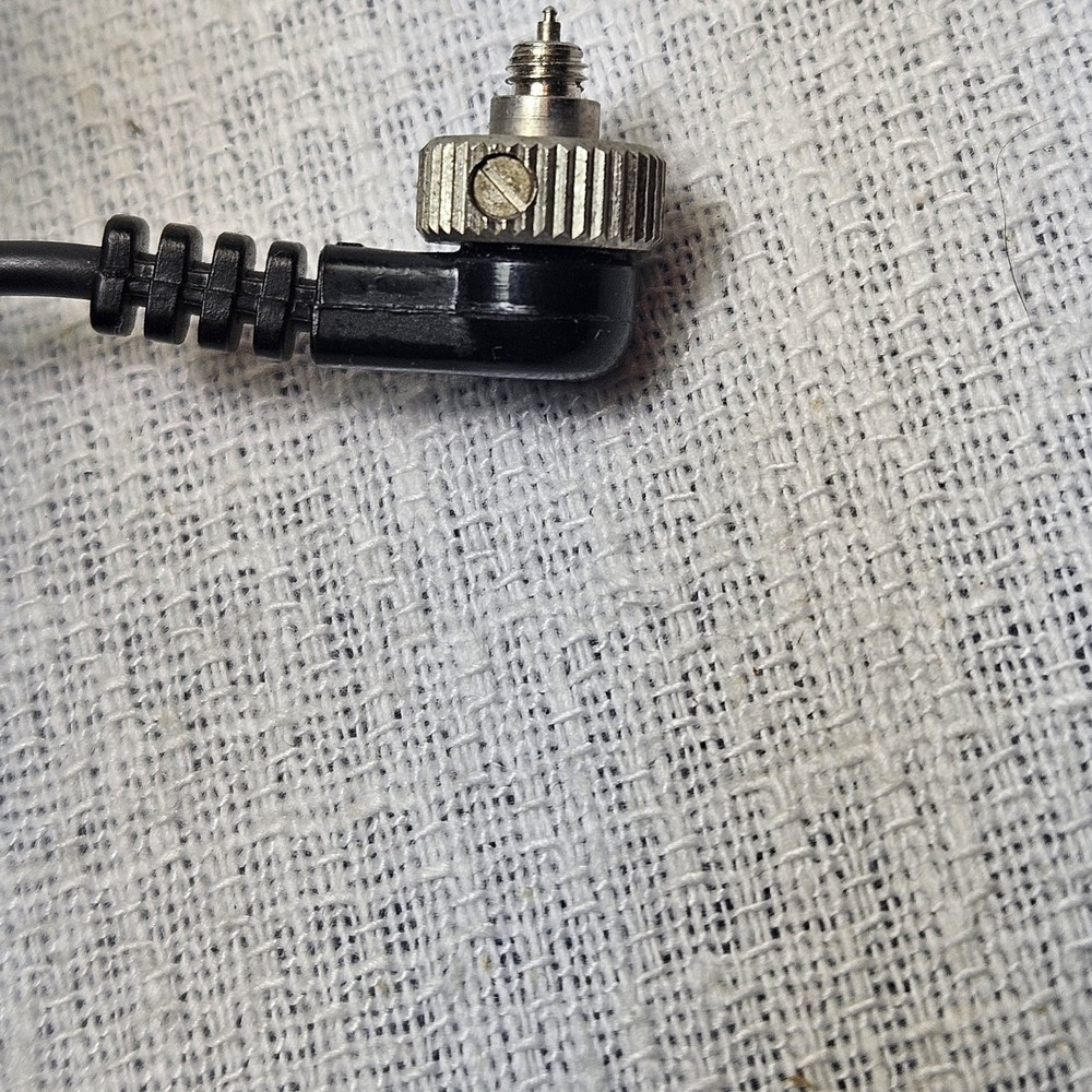 Contax Cable L Switch • 14"