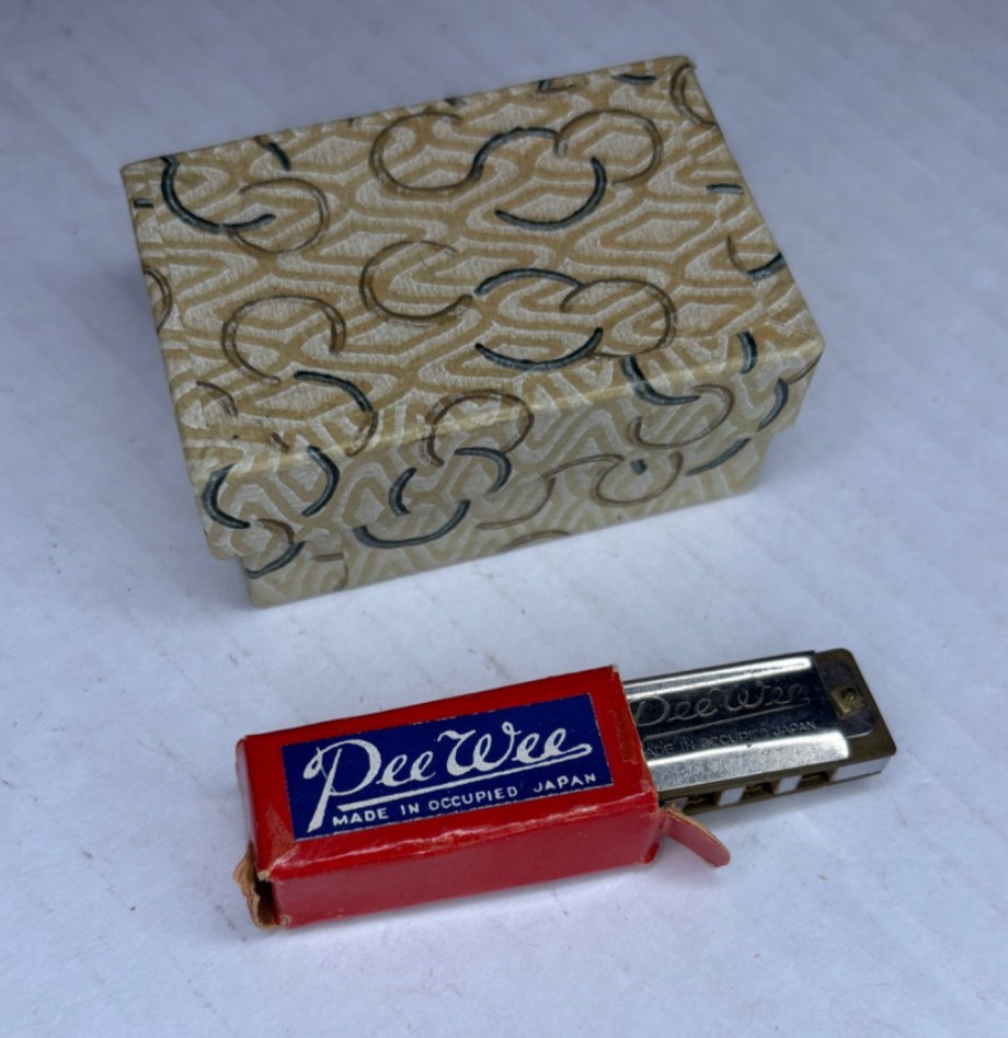 1940s PeeWee Harmonica - Occupied Japan -- With Original Packaging & Gift Box