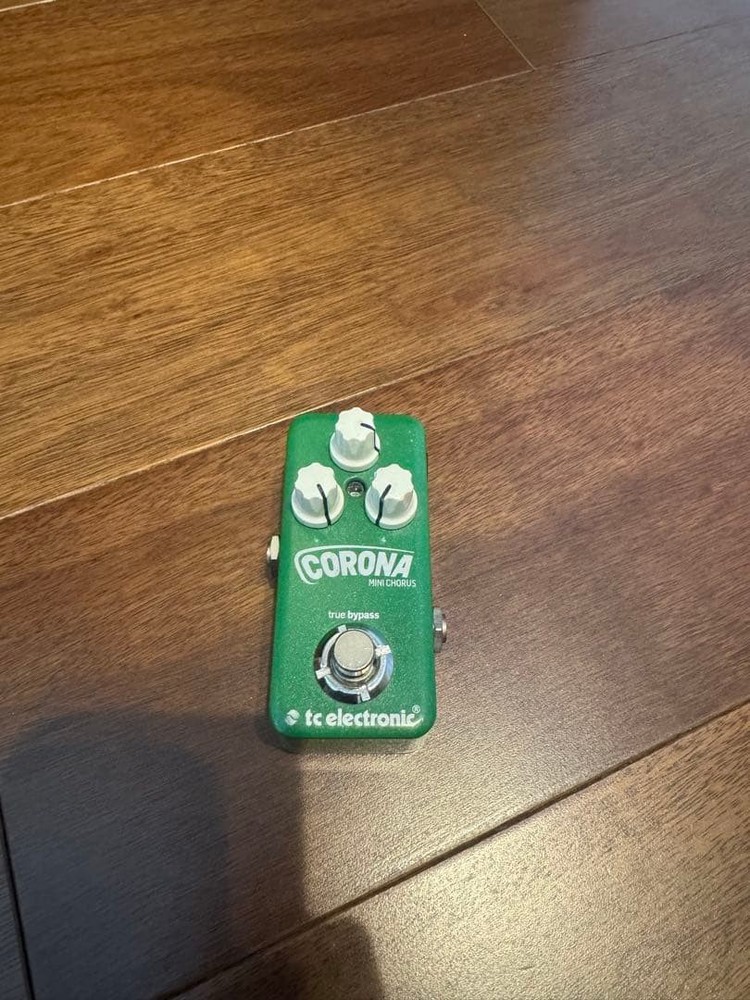 tc electronic Corona Guitar Effect Pedal