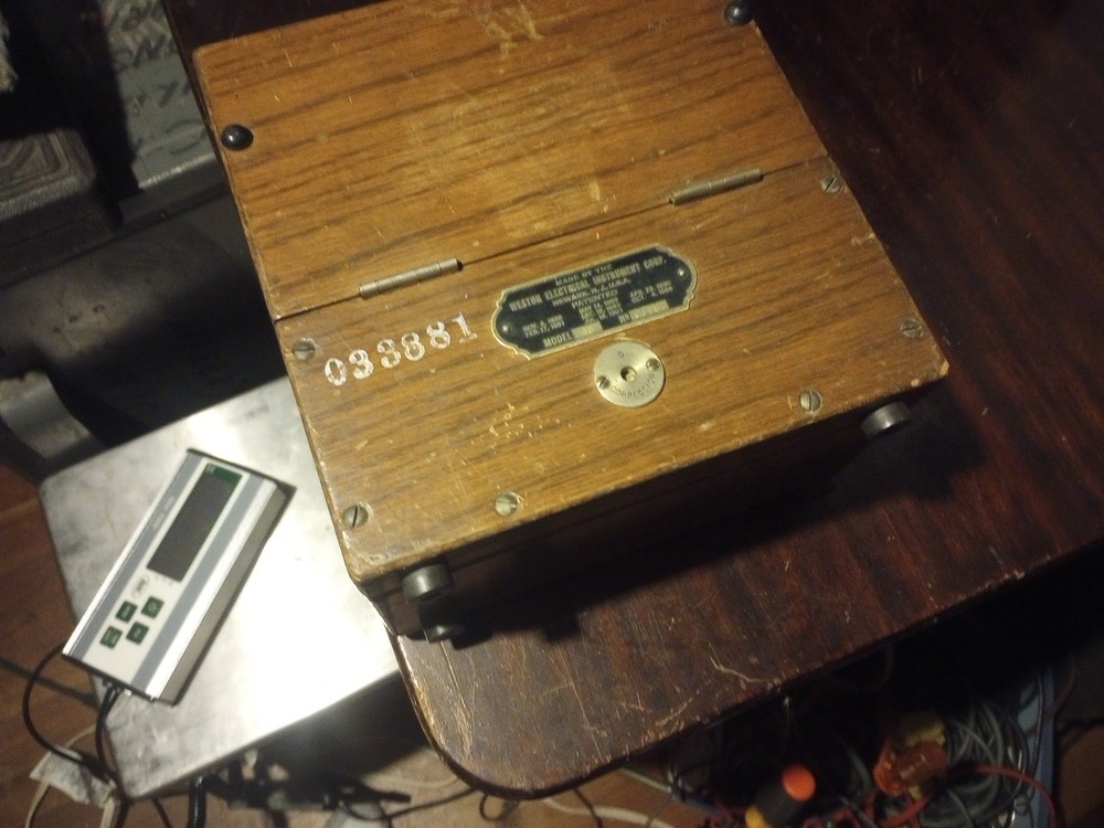 Very Nice Antique Weston 300 Vdc Meter Box