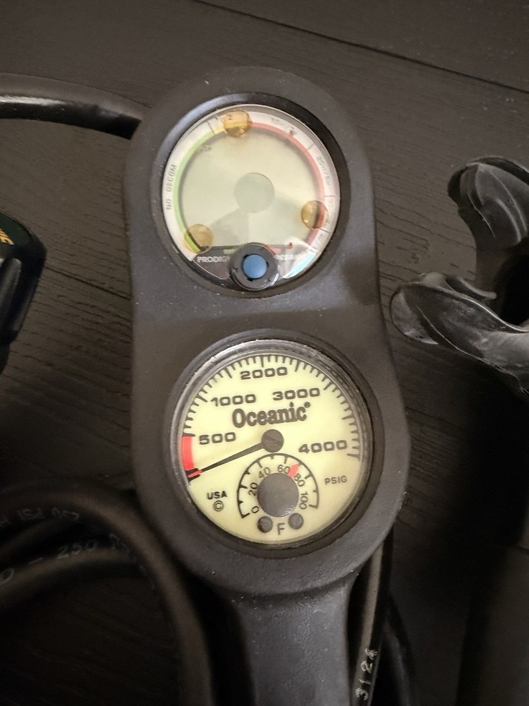 Oceanic Scuba Regulator Set