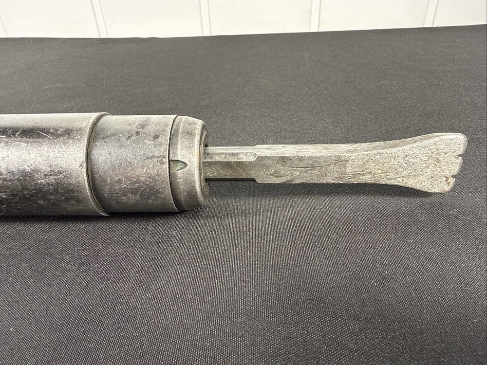Pneumatic Needle Scaler NPK Chisel Chipper Rust Nippon Pneumatic MFG. Co. LTD.