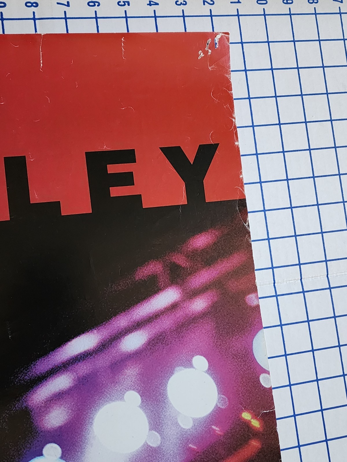 Poster 1998 Bob Marley Playing guitar on Stage Original Vintage