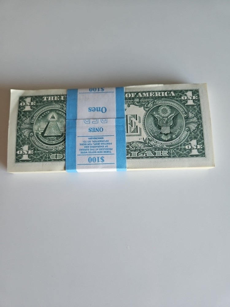 50 UNCIRCULATED SEQUENTIAL CONSECUTIVE 2021 $1 BILLS NEW WITH BEP STRAP.