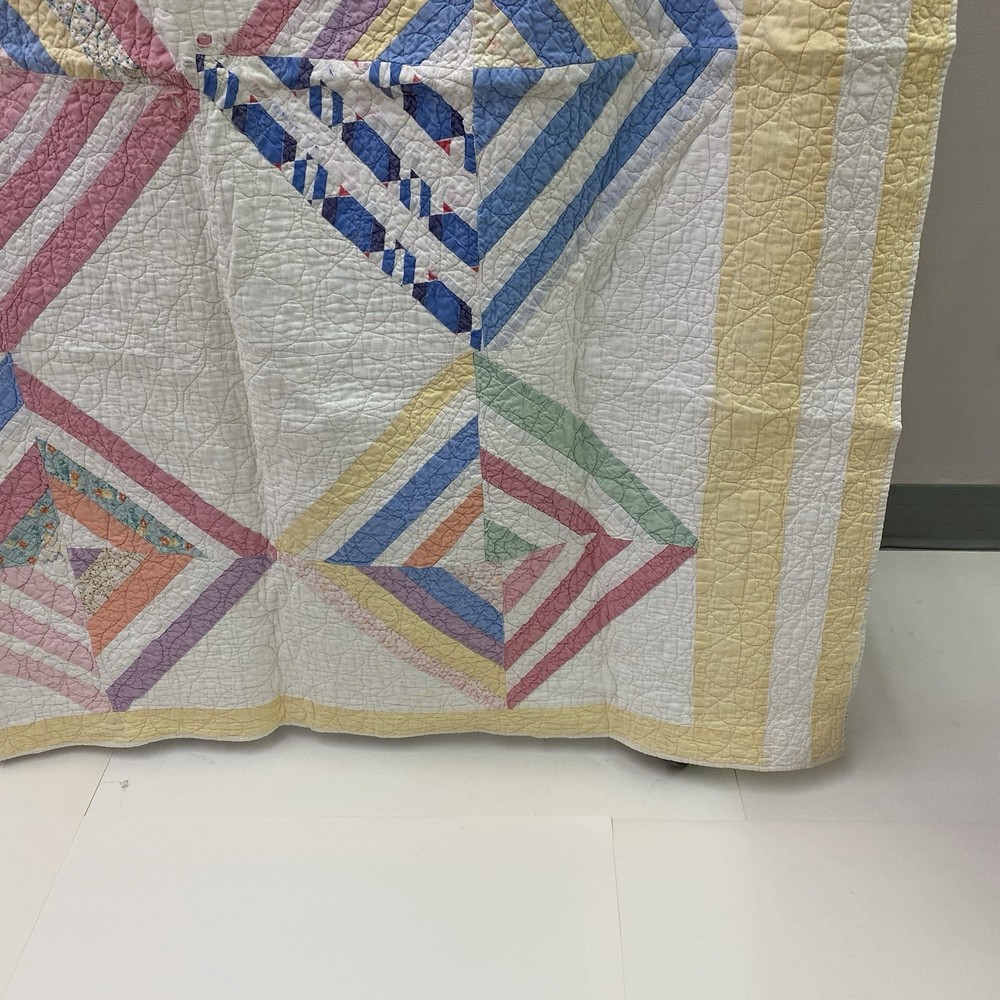Handmade Spiderweb Star Patterned Quilt- 57 x 49 in