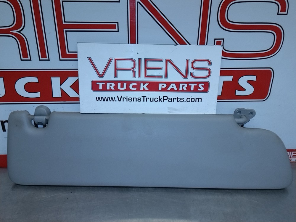 PETERBILT 01842RH INTERIOR SUN VISOR