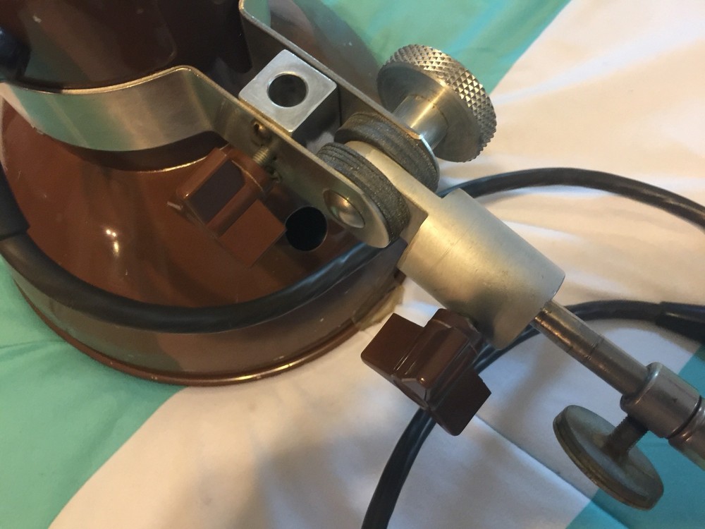 Speedotron M90 Brown 8.5" Flash/Modeling Lamphead w/ Bulbs, Smith Vector Tripod