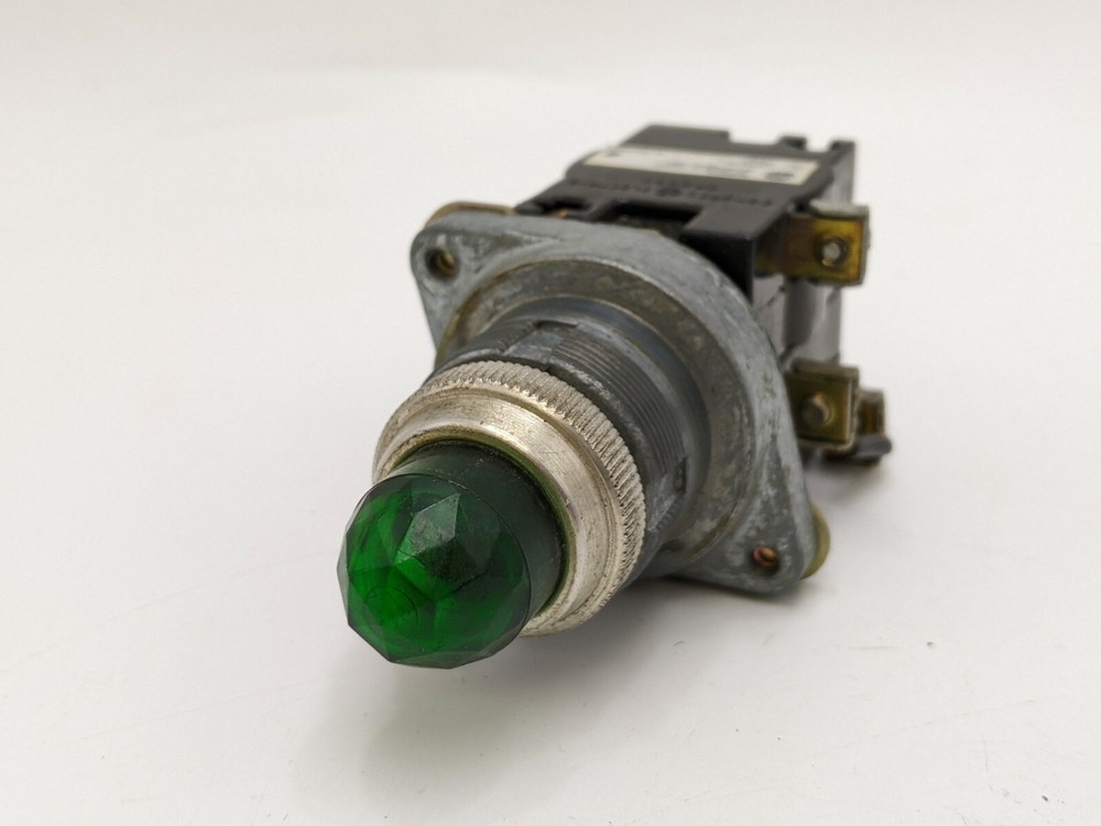 GE 55-650375 Green Pilot Light Pushbutton Indicator Light Control Panel Equip
