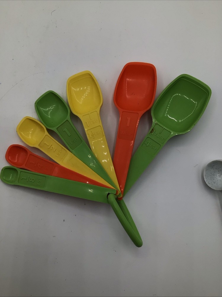 Tupperware Vintage Measuring Spoons Egg Separator Melon Baller