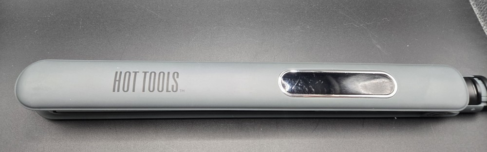 Hot Tools 1” Ceramic + Charcoal Flat Iron- HTST2590