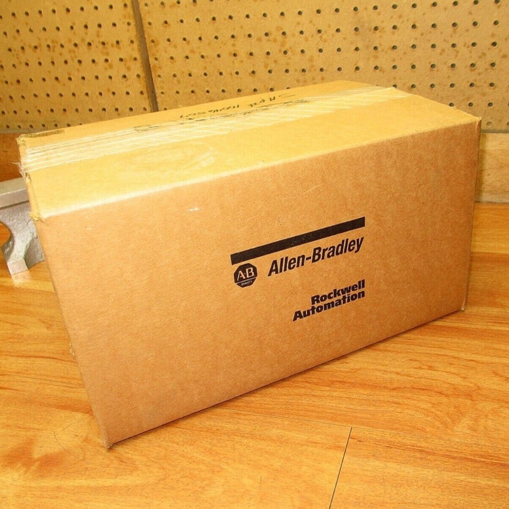AB 2711-B6C20L1 *NEW* Panelview 600 Operator Terminal 2711-B6C20L1