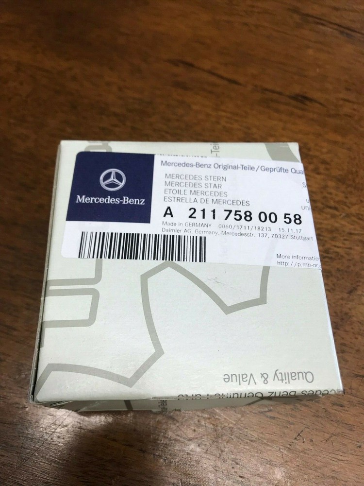 Mercedes-Benz E-Class Genuine Trunk Lid Emblem Star E320 E350 E500 E550 E55 W211
