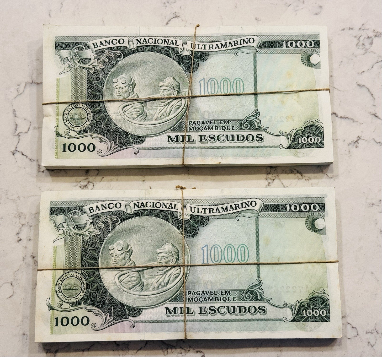 Aviation Large Mozambique Currency *UNC* sequential 1000 Escudos 1972 Banknote